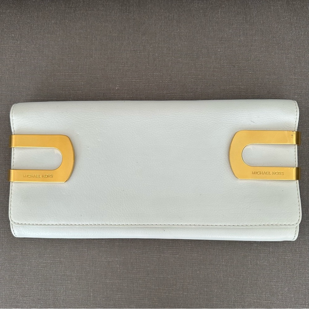 MICHAEL KORS white and gold clutch. Excellent condition. Genuine leather